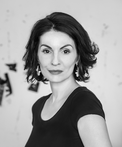 Czarno-białe zdjęcie portretowe - Karolina Jaklewicz